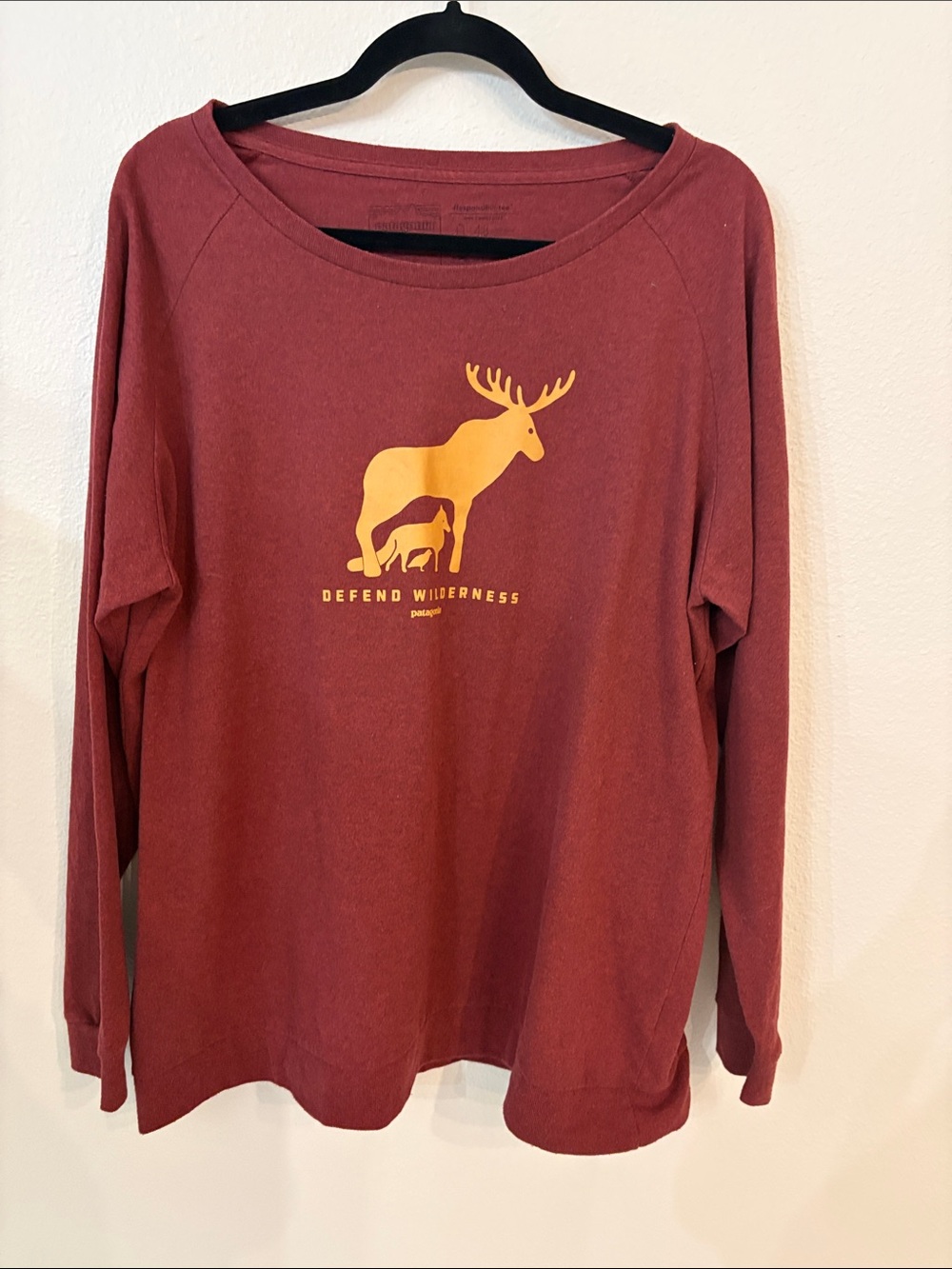 Patagonia Heathered Burgundy Red Tee with Inner Print